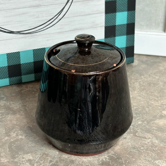 Japan Redware Tea Set and Salt/Pepper Shakers - Picture 7 of 14